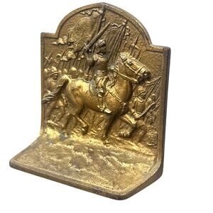 VTG Cast Metal Bookend Knight Horseback Medieval Battle Scene Gold Finish Goth